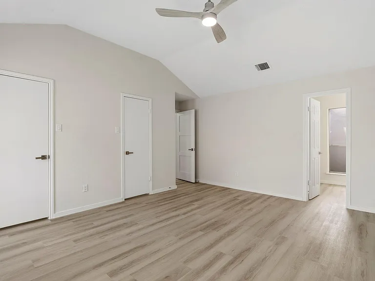 2210 Trail West St — Photo 19