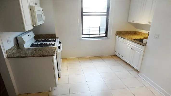 Rented by Fenwick Keats Real Estate | media 4