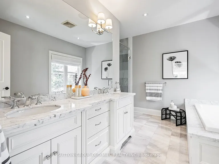 8 Cumberland Dr — Photo 35