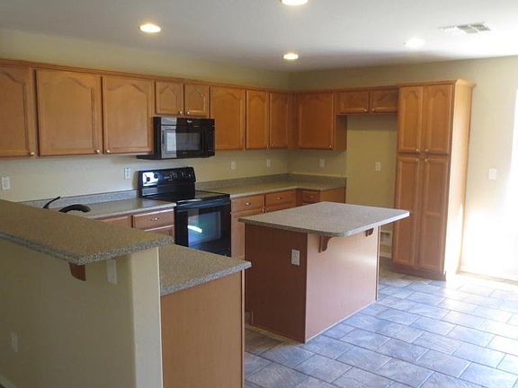 3rd image of 2091 W Allens Peak Dr