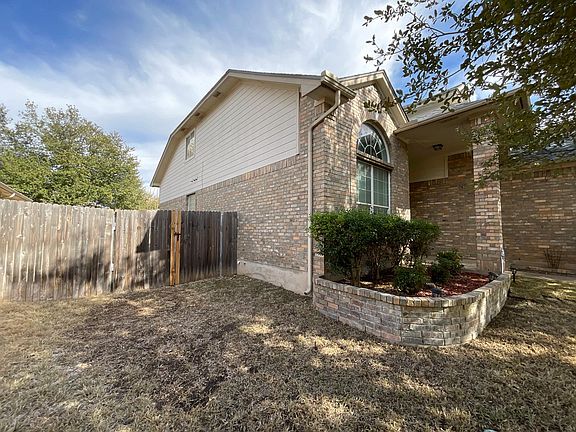 5th image of 3323 Rod Carew Dr