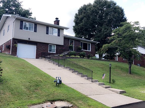 2nd image of 10 Westwood Ln