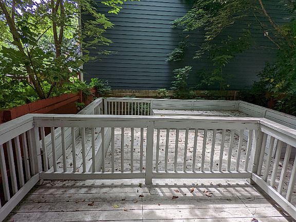 2nd image of 3305 P St