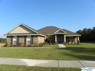 228 Summit Lakes Dr, Athens, AL 35613