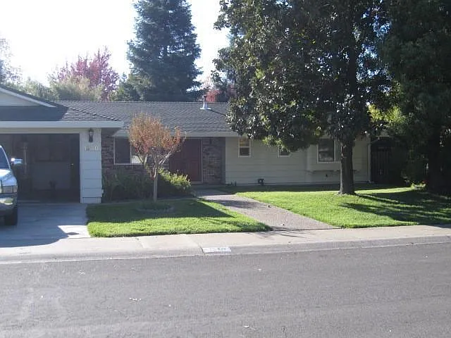 1340 Eden Way photo 1