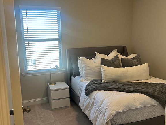 3rd image of 4712 Corriente Vista Ln