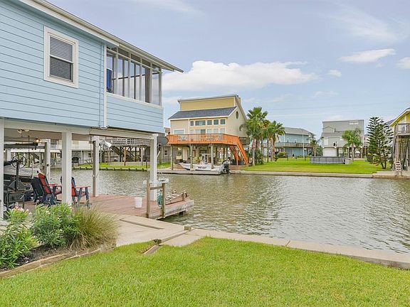 4th image of 4011 Comanche Dr