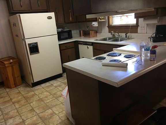 2nd image of 7305 Palgrave Ln