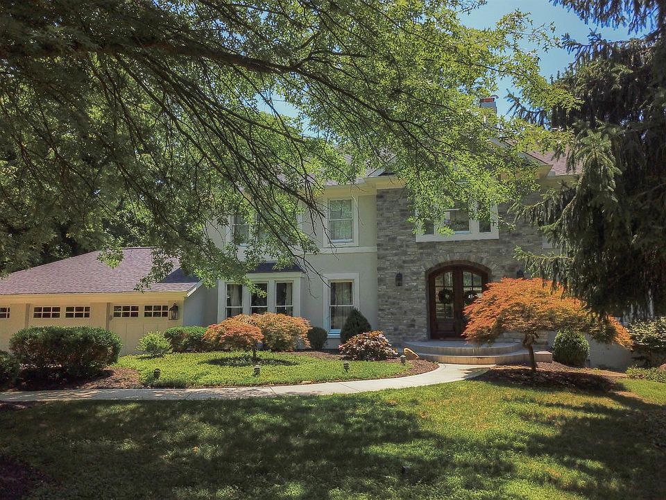 1st image of 9390 White Rose Ct