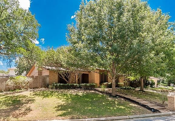 2nd image of 4401 Willow Bend Dr