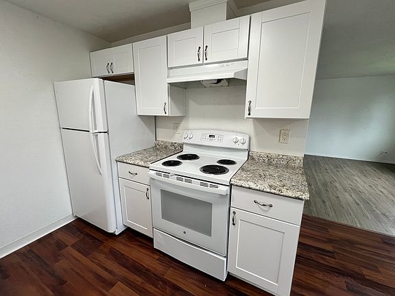 5th image of 6717 Aster St