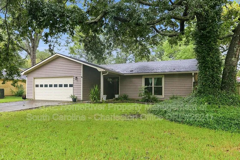 4 bed, 2.0 bath, 1700 sqft, $3,649 — Photo 1