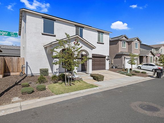 3rd image of 3206 E Seeger Avenue