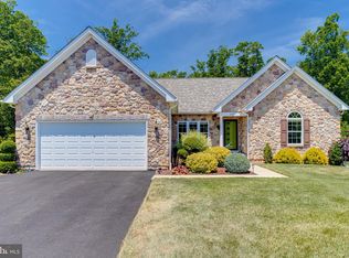 618 Misty Hill Dr, Delta, PA 17314