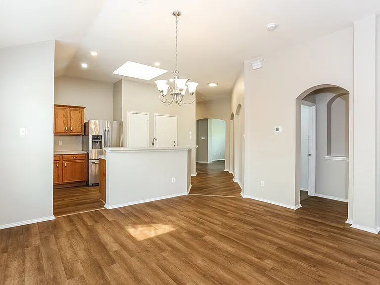 236 Starlight Dr — Photo 6