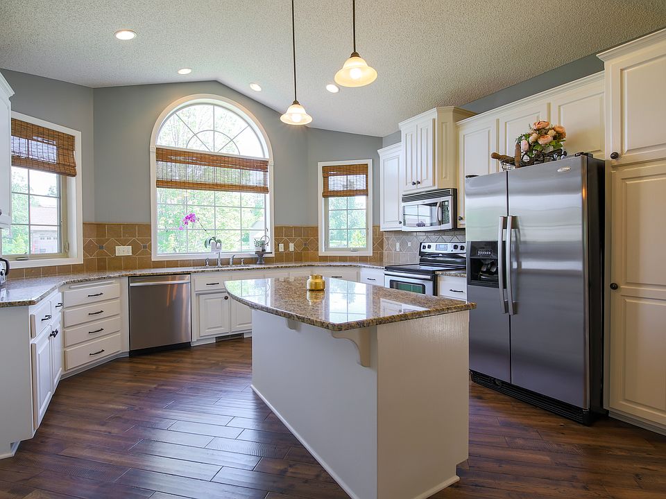 Solid Hickory Floors. 