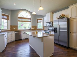 6305 85th St NE, Monticello, MN 55362