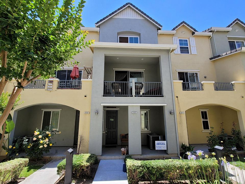 1st image of 2605 Heron Ct