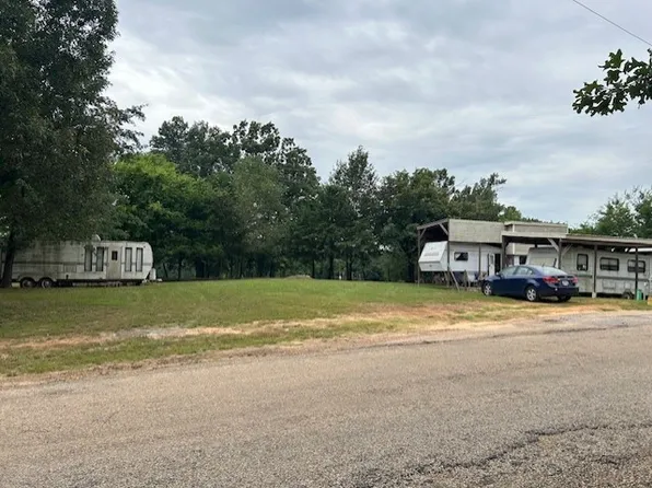 906 County Road 2121, Pittsburg, TX 75686