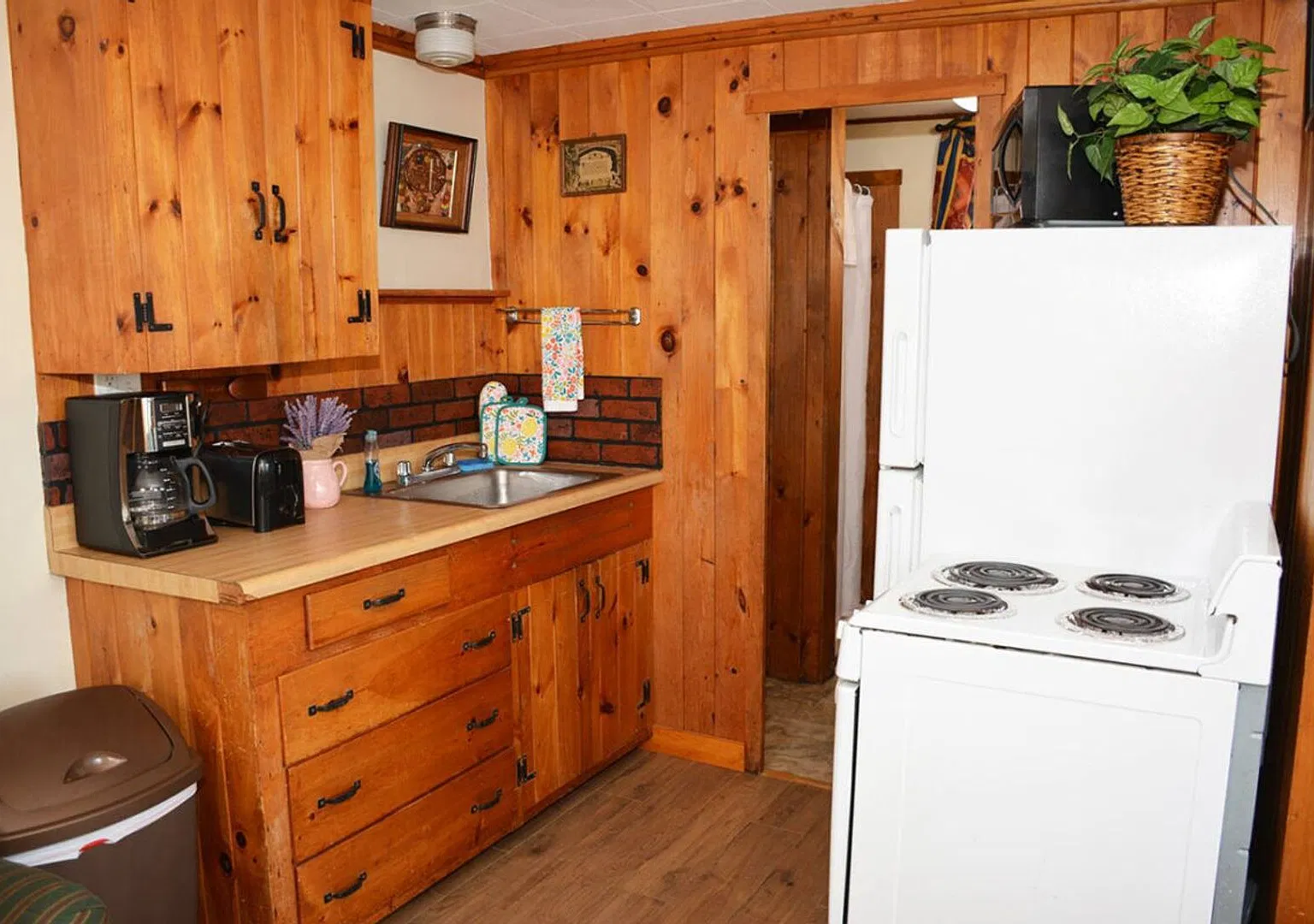 Little Miss Cottages — Photo 3