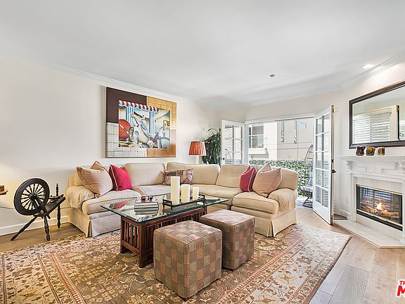 2nd image of 1844 Kelton Ave APT 301