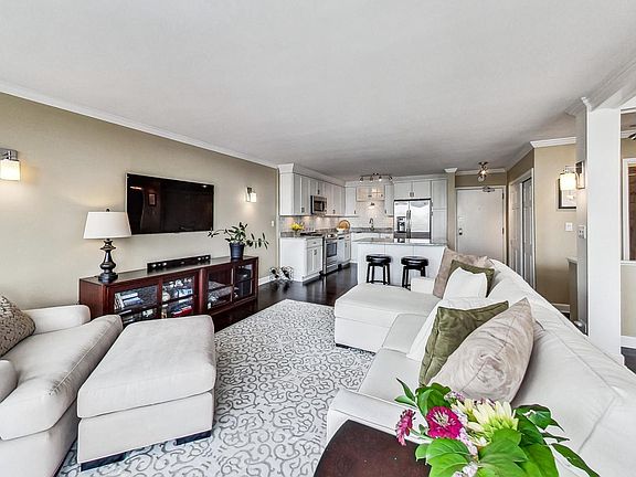 5th image of 1516 N State Pkwy APT 8D