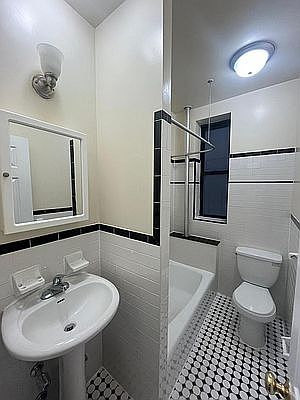 5th image of 196 Bradhurst Ave APT 3