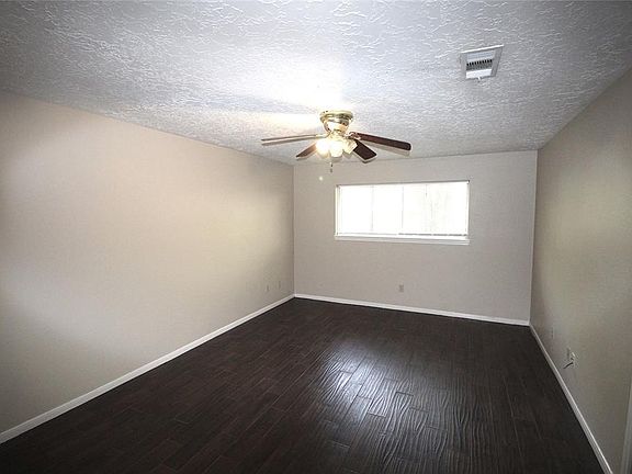 4th image of 1903 Willow Point Dr