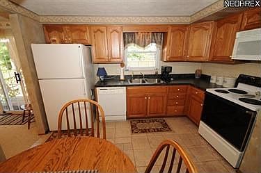 5th image of 36629 Valleyview Dr