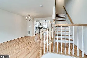 612 Totten Pl NE — Photo 13