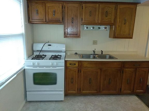 3rd image of 2636 Park Ave APT 3
