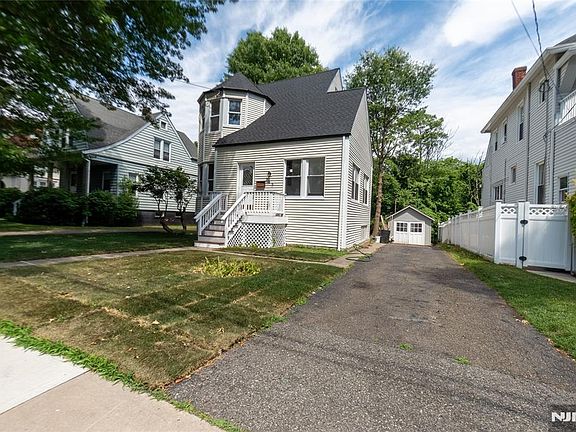 2nd image of 245 Elm Ave
