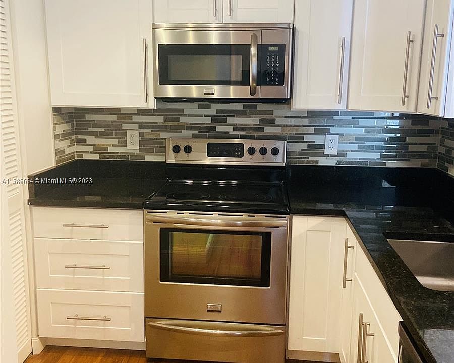 1st image of 1450 SE 3rd Ave APT 204