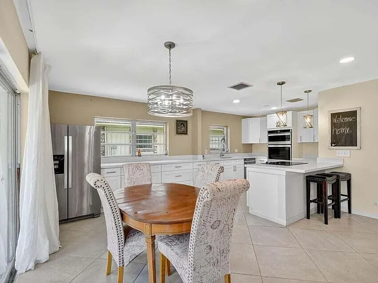 324 Orange Tree Dr #5 — Photo 6