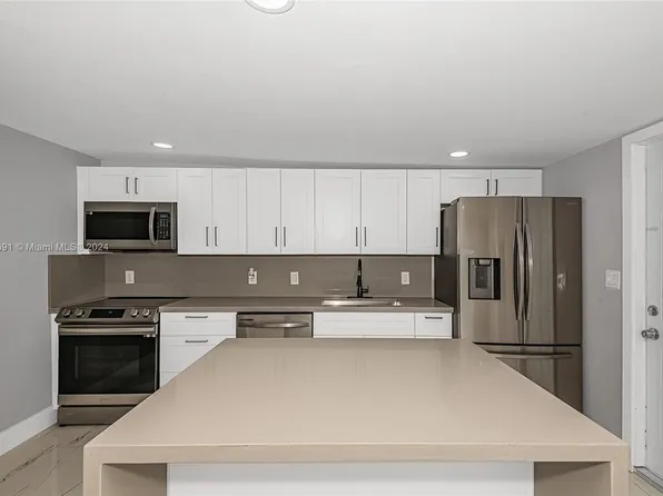 1529 NW 4th Ave, Pompano Beach, FL 33060
