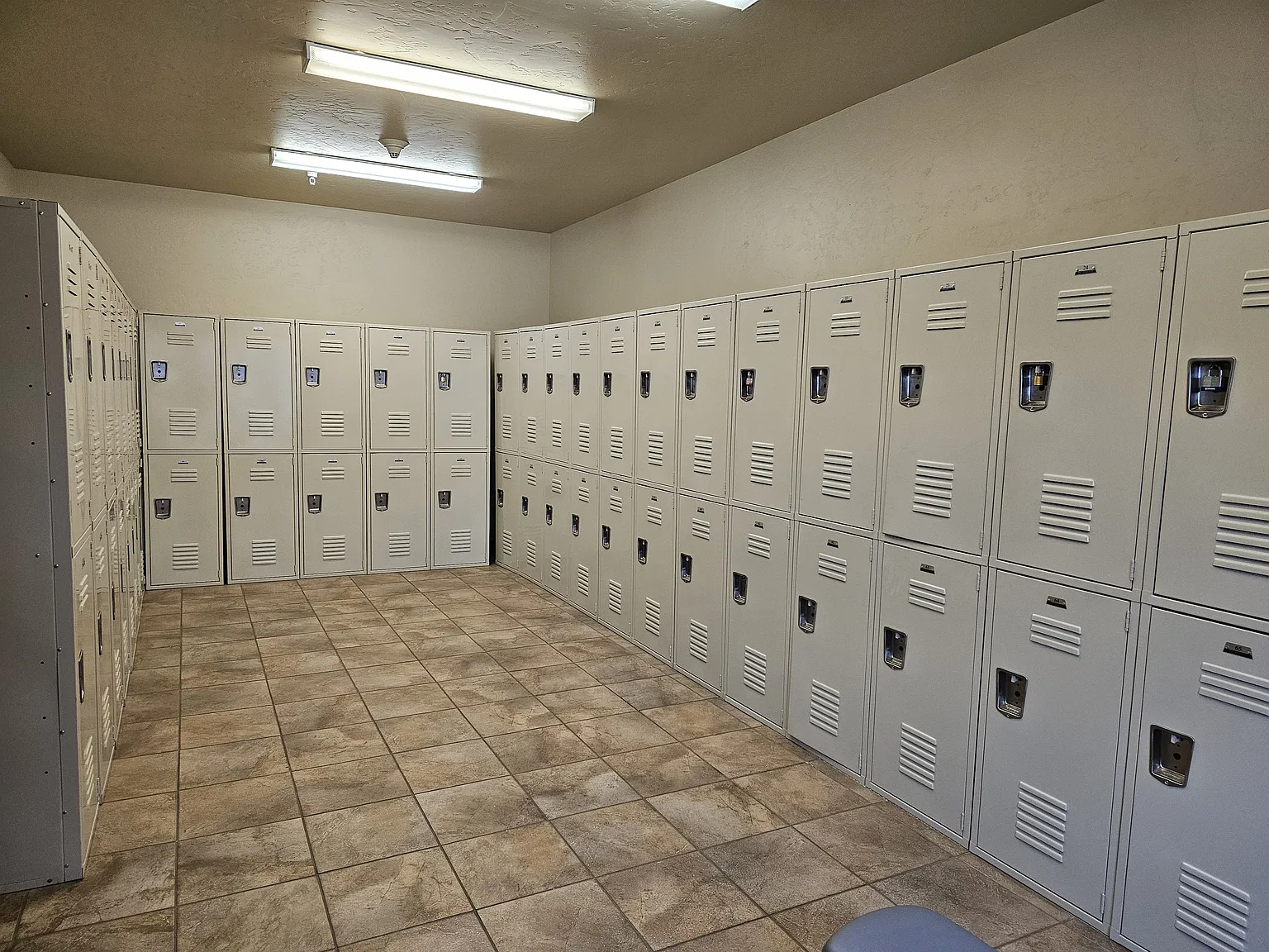 Legend Apartments — Photo 4
