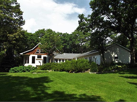 2nd image of 1858 Gluek Ln