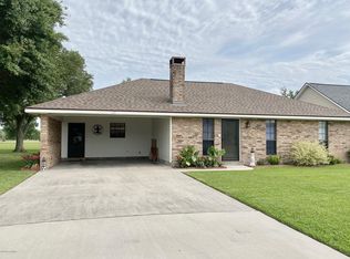 121 Ocho Rios Ln, Scott, LA 70583