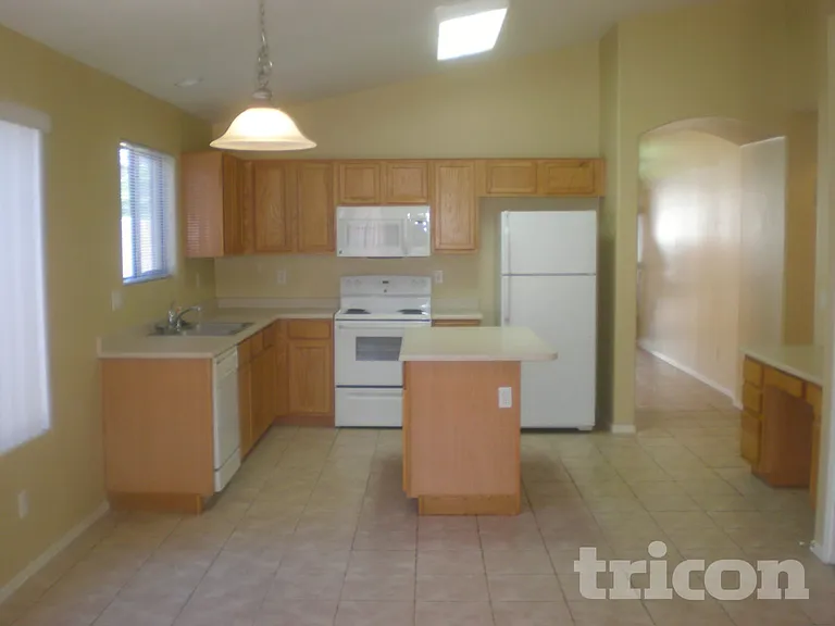 11363 W Overlin Dr — Photo 4