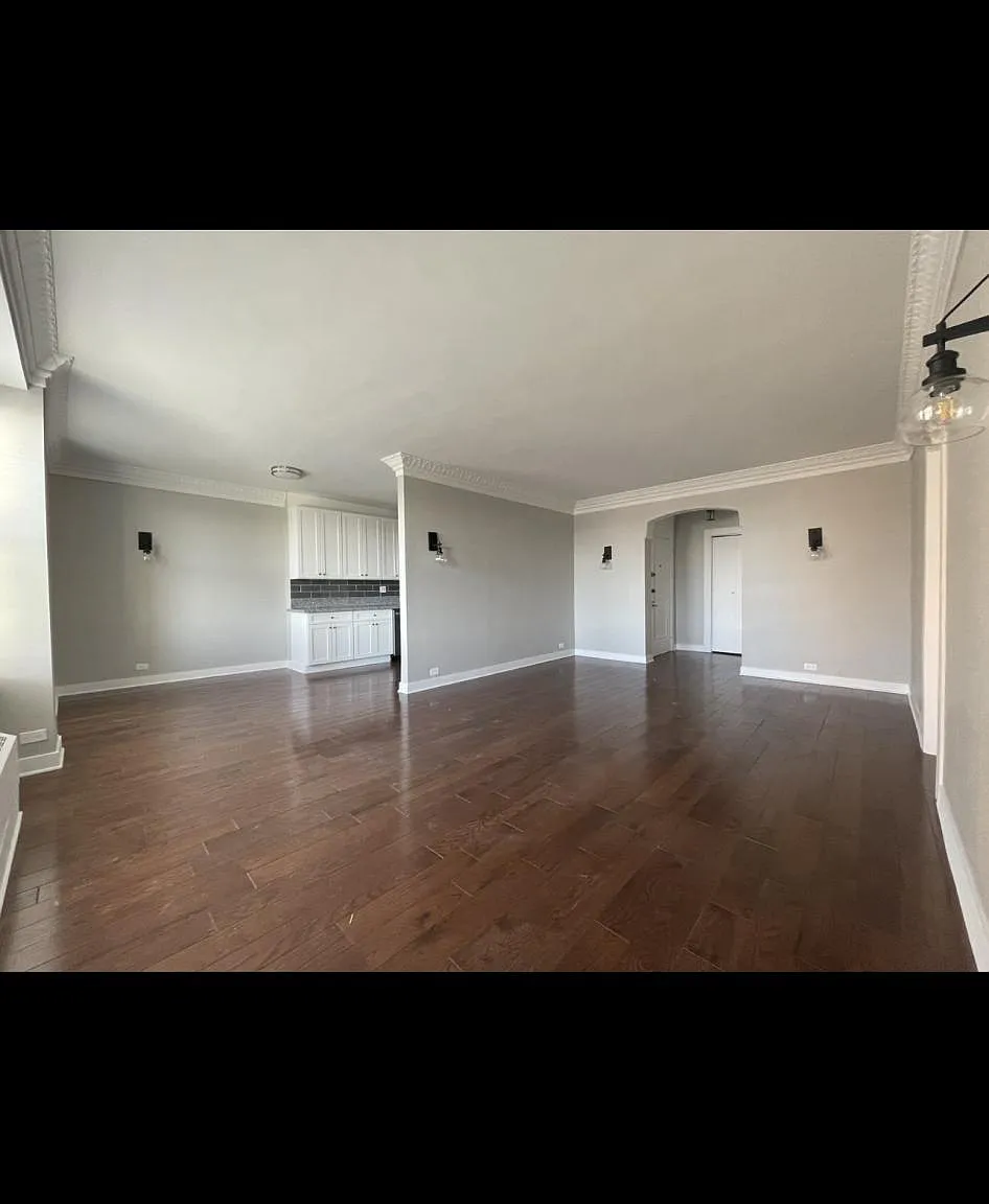 2 bed, 1200 sqft, $2,300 — Photo 1