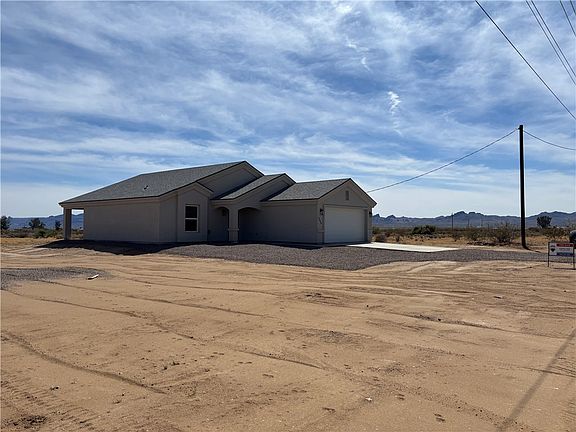 2nd image of 6048 W Shipp Drive
