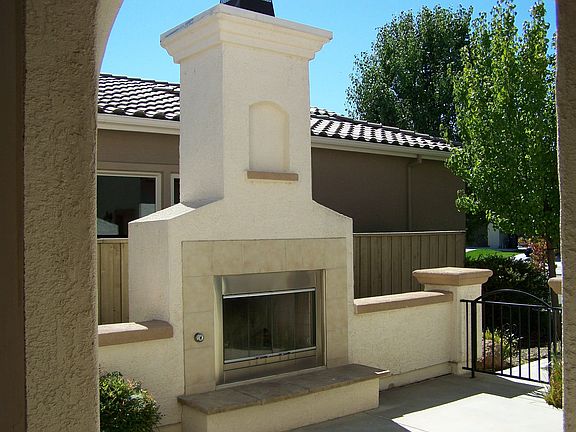 4th image of 3855 Tahoe St
