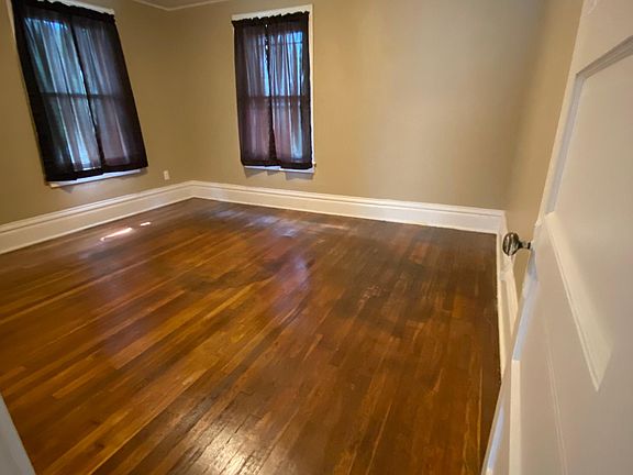 4th image of 1310 Cypress St