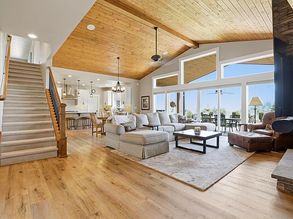 5th image of 2329 S Rodeo Dr