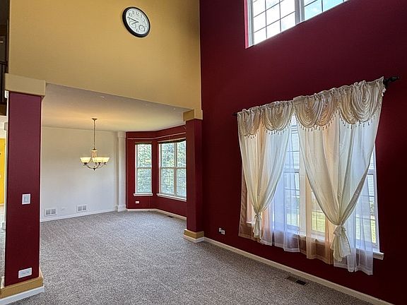 2nd image of 1959 Country Hills Dr