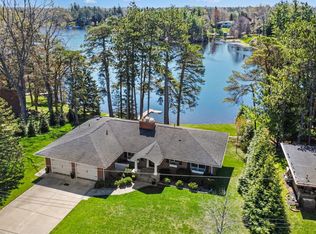 1085 Abseguami Trl, Lake Orion, MI 48362