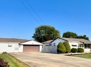 106 Pine St, Westville, IL 61883