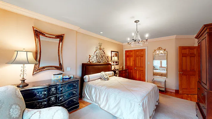 Sold by Capri Jet Realty Corp | media 18