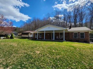 113 Neon Dr, Falls Mills, VA 24613