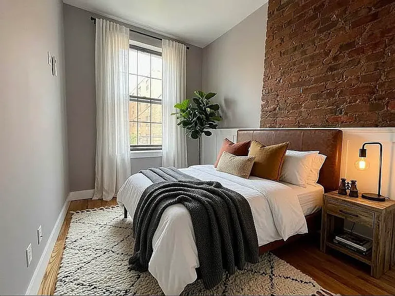 22 Catherine St #2A — Photo 4
